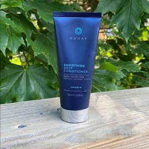 MONAT smoothing deep conditioner
